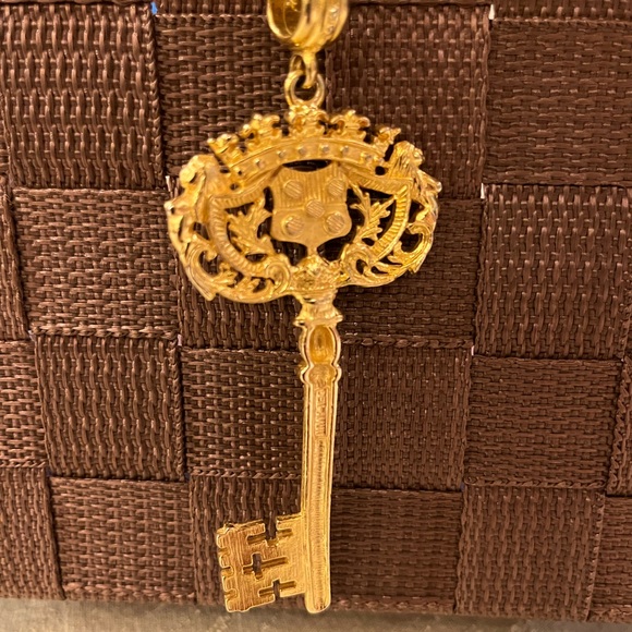 Ben-Amun Key Charm Pendant Necklace - Picture 8 of 16